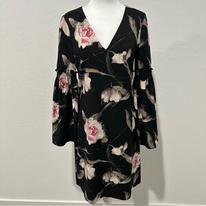 White House Black Market Pink Floral Bell Shaped Long Sleeves - Size 2